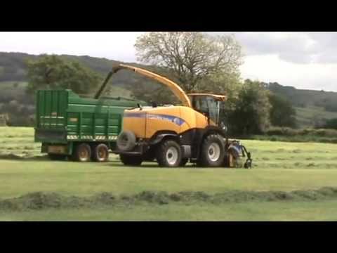 Silage 2011 - New Holland FR 9050