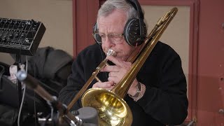 Download lagu Dick Bakker Orchestra - Close To You mp3