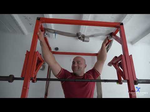 Tomasz Domański Pro Powerlifter federacji XPC trening przysiadów: technika, rozgrzewka, zawody