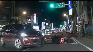 下班途中遇見的，個人覺得反應算快了（2022.03.18 桃園市桃園區復興路 汽機車事故