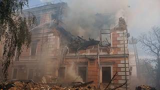 Rusia ataca la Academia de Ciencias de Kiev en una ola de bombardeos con al menos 7 muertos