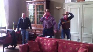 preview picture of video 'mini-optreden van Jan Aerdts en zien Cowboys'