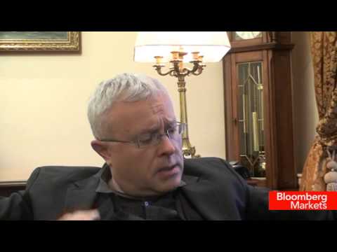 Lebedev Says Won't Emigrate on `Hooliganism' Charge