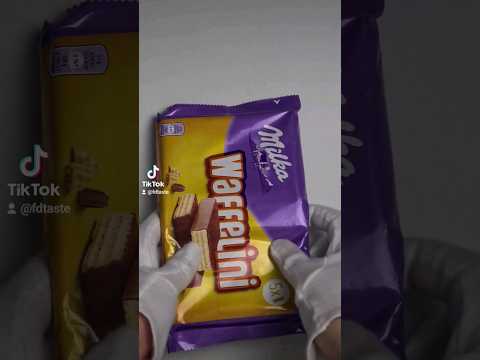 Testing Milka Waffelini!