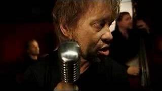 Eppu Normaali - Tahdon sut