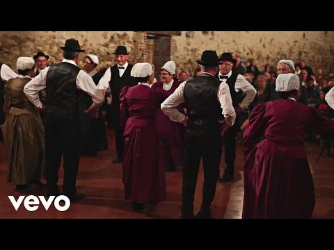 Katerine - Danse traditionnelle [Official Video]