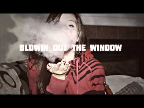 Kidd Niek Ft. Yung Las Vegas Bernie Burns & Jayflash - Blowin out the window