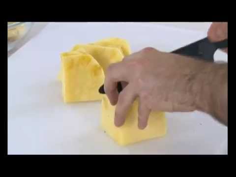 Quando ci sono prime rughe sotto occhi Affronti pacchi con miele di proteina