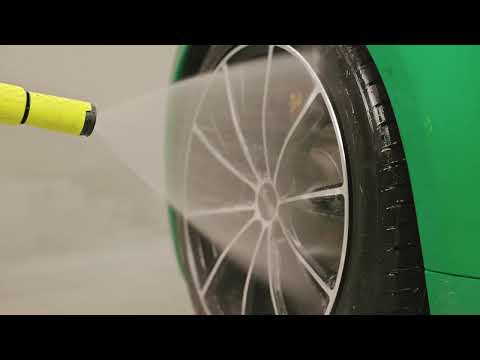 Matteo Torrisi ci mostra come pulire i cerchioni