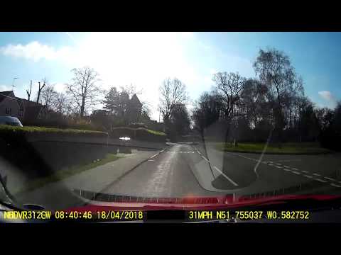 Cramm Cam - Not Giving Way on Roundabout - Shootersway, Berkhamsted