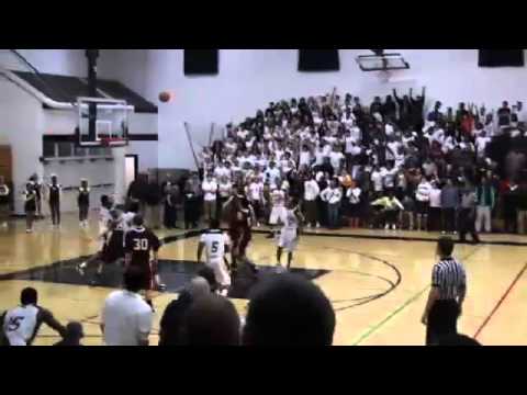 GAME-WINNING JUMPER!! Tyler Ulis sinks the winner for Marian Catholic!