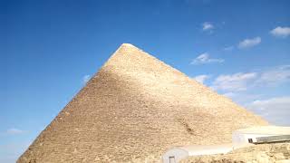 زي ما وعدناكم الجزاء الأول من جولتنا داخل الاهرمات طبعا الواقع غير الصور اللي بنشوفها