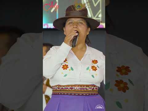 July Del Peru/No Preguntes Por Mi Nombre/Huaylia Antabamba #shorts