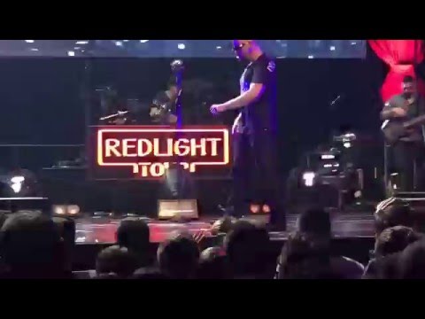 Kollegah ft. Seyed ► Keine Neuen Freunde & West Side & Karate (Live Wien HD)