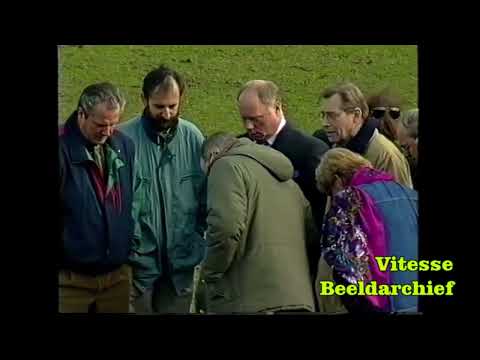 Inspectie Veld Monnikenhuize na Vitesse - Ajax ✮ 28.03.1993