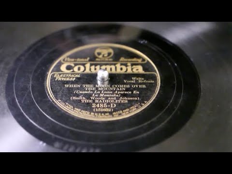 The Radiolites - "When The Moon Comes Over The Mountain" (v/Paul Small)