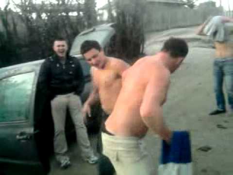 Lapusata cu toba si bassu