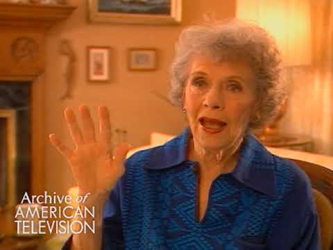 Helen Wagner on a memorable mishap while shooting "As the World Turns" live