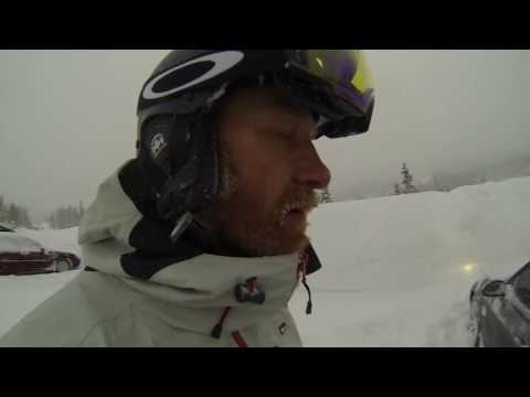 Snufs Kaveh feat. Onkl P Snowboarding powder in Kvitfjell