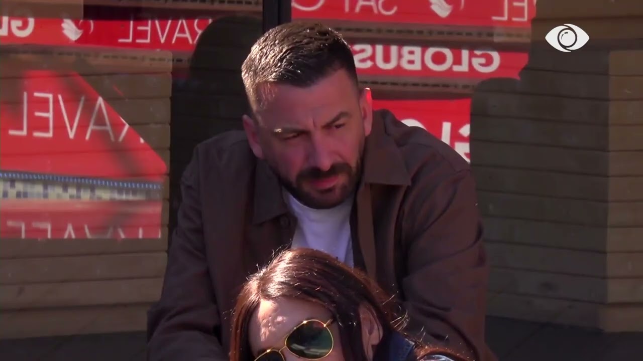 Energji pozitive në shtëpi, Amber kërcen me Jozin