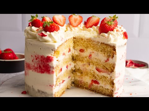 Erdbeer Mascarpone Torte mit weißer Schokolade