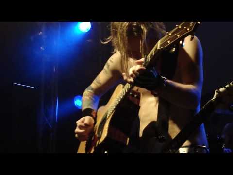 Zach Myers and Eric Bass' guitar duel [HD], live in Hamburg