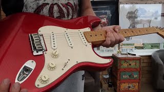 Squier Standard Stratocaster Candy Apple Red | Review Demo