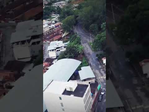 No passei de hoje, o sapinho meliante sobrevoou a cidade de Coronel Pacheco, Mg.