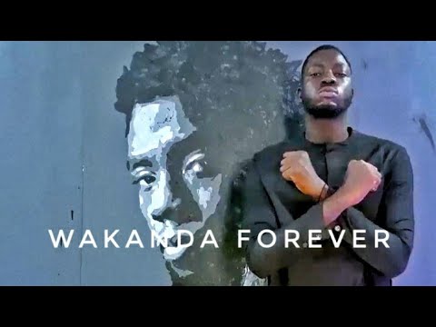 Painter pays Tribute to Chadwick Boseman by painting with flowers