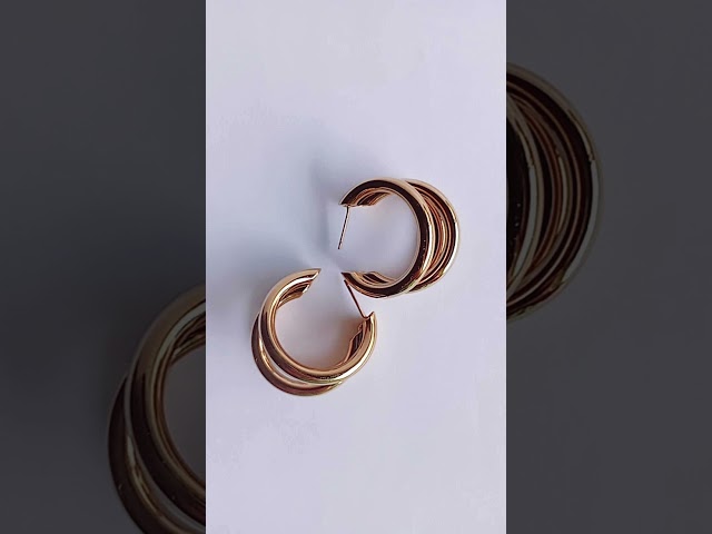 Vídeo relacionado con UNICRAFTALE 36pcs 3 colores Colgantes de Espada 54.5 mm de Largo Daga Colgantes de Aleación de Zinc Pendiente Retro Encantos de Espada Pulseras de Metal Encanto para la Fabricación de Joyas