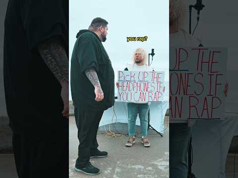 I didn’t know WHAT to expect 🤯😳 #pickuptheheadphones #streetperformer #freestyle ​⁠@Massofman