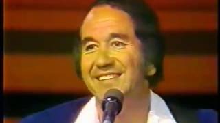 Trini Lopez sings La Bamba