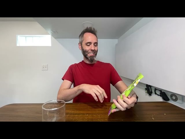 Best Organic Japanese Matcha Powder Review - close-up view