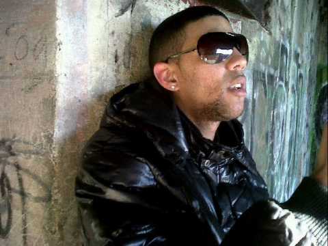 2. Lange Knie Ft. Shabba (O.V) - Mic check.wmv