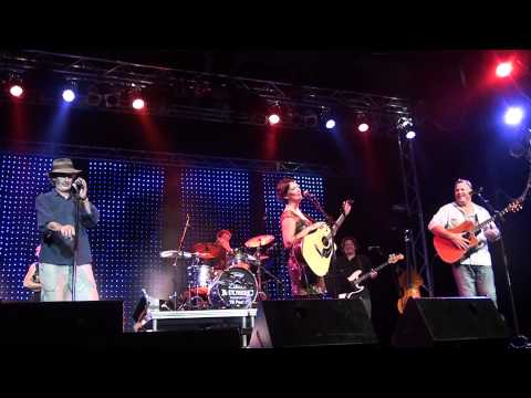 Greg & Sara Storer with Shane Howard - Australia