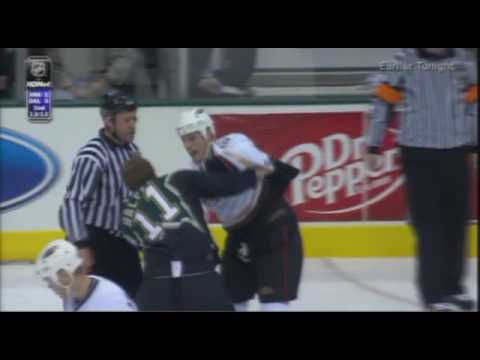 Ryan Getzlaf vs Jeff Halpern Jan 11, 2007