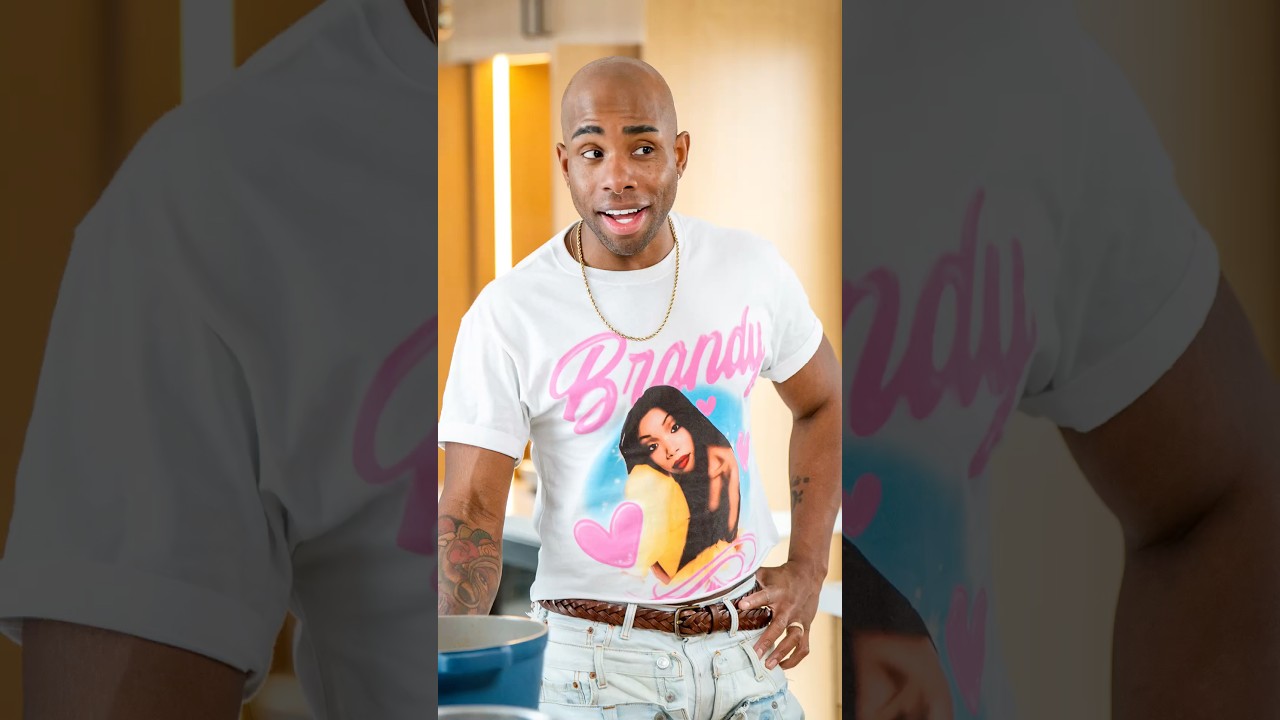 PSA from Monet X Change on how to be a good friend