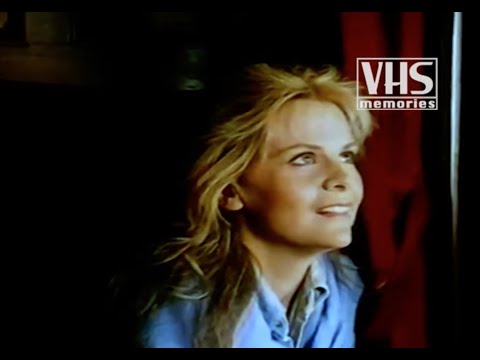 Spot Campari.Regia di Federico Fellini,con Silvia Dionisio,Victor Poletti,Antonella Barchiesi (1984)