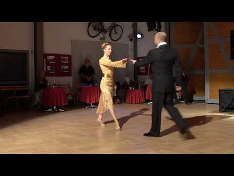 Bomboncito - Salamanca - Mariano y Cosima