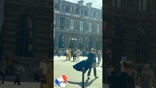 Today’s Paris 🇫🇷タンクトップからジャケットまで、人によって体感バラバラ😅　#parisfashion  #parisstyle  #パリ旅行