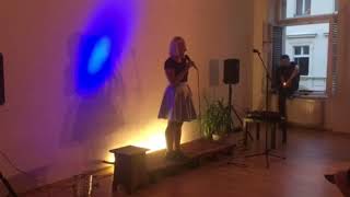 Lucie Machackova: Stand-up