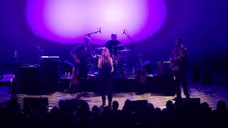 Patti Smith - Ain&#39;t it strange (live @ AB)