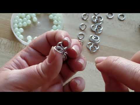 Captive bead chainmaille bracelet