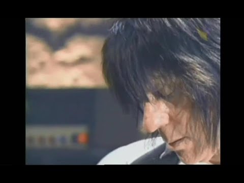 Jeff Beck With Andy Gangadeen - Nadia 2001