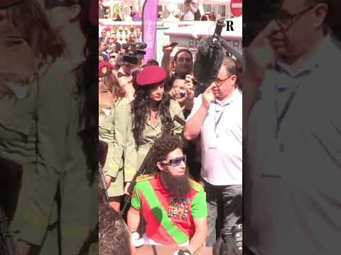 Nel 2012 a Cannes Jessica Moretti insieme a Sacha Baron Cohen per il lancio del film "Il dittatore"