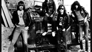 Ramones - I Wanna Be Your Boyfriend (demo)