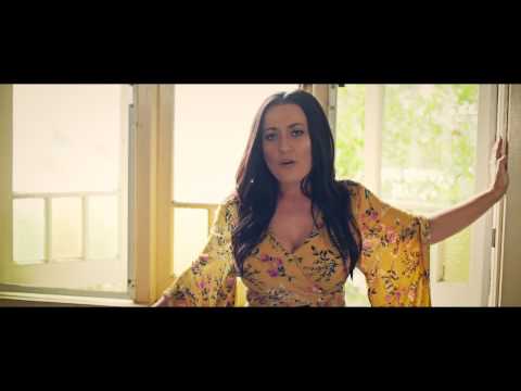 Kirsty Lee Akers - Wake Me Up When You're Sober (Official)