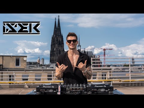 ISEK Live from Cologne next to Cologne Cathedral (Kölner Dom) - Security stopped me !!!