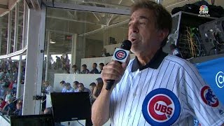 LAD@CHC: Mantegna sings during 7th-inning stretch