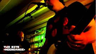 Video Two Bits: Moondance